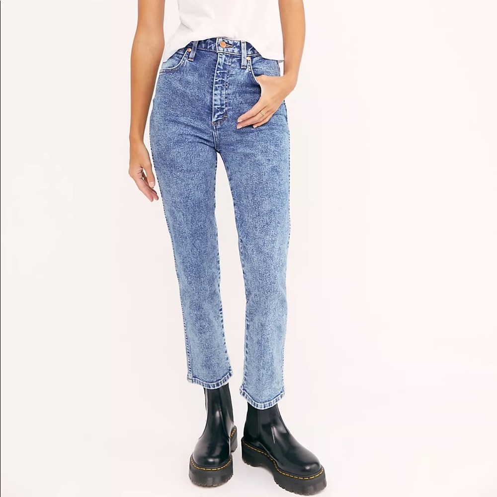 Wrangler High Rise Heritage Fit Jeans